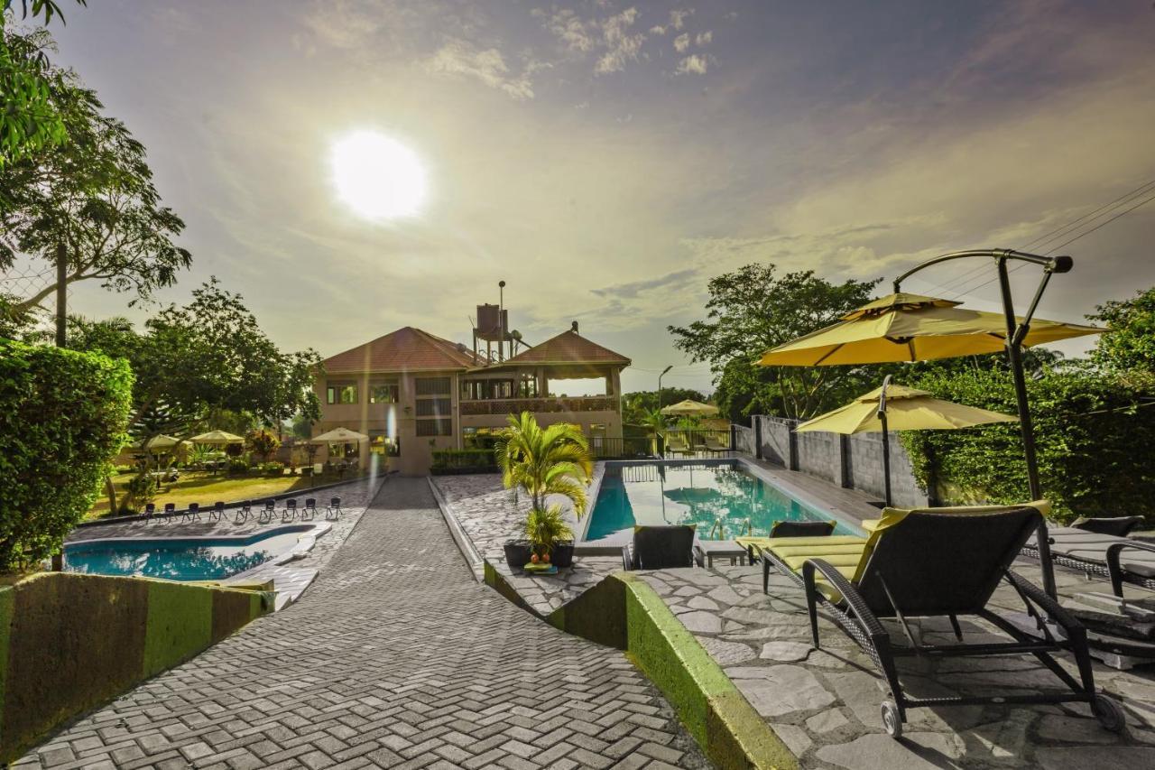 Santa Maria Hotel Entebbe Dış mekan fotoğraf
