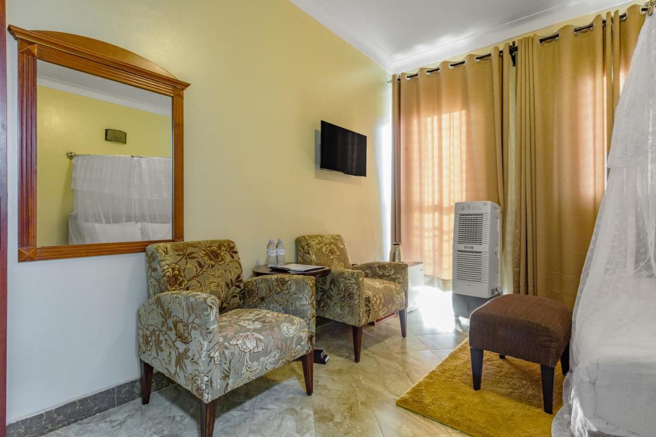 Santa Maria Hotel Entebbe Dış mekan fotoğraf