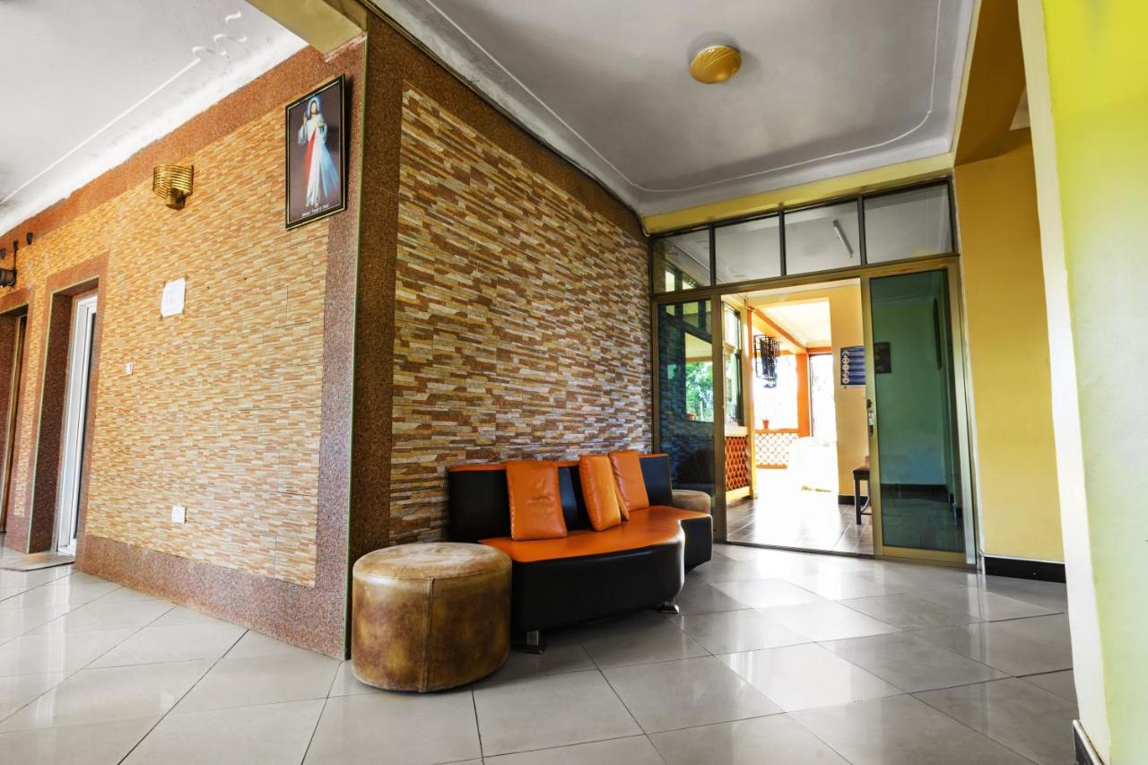 Santa Maria Hotel Entebbe Dış mekan fotoğraf