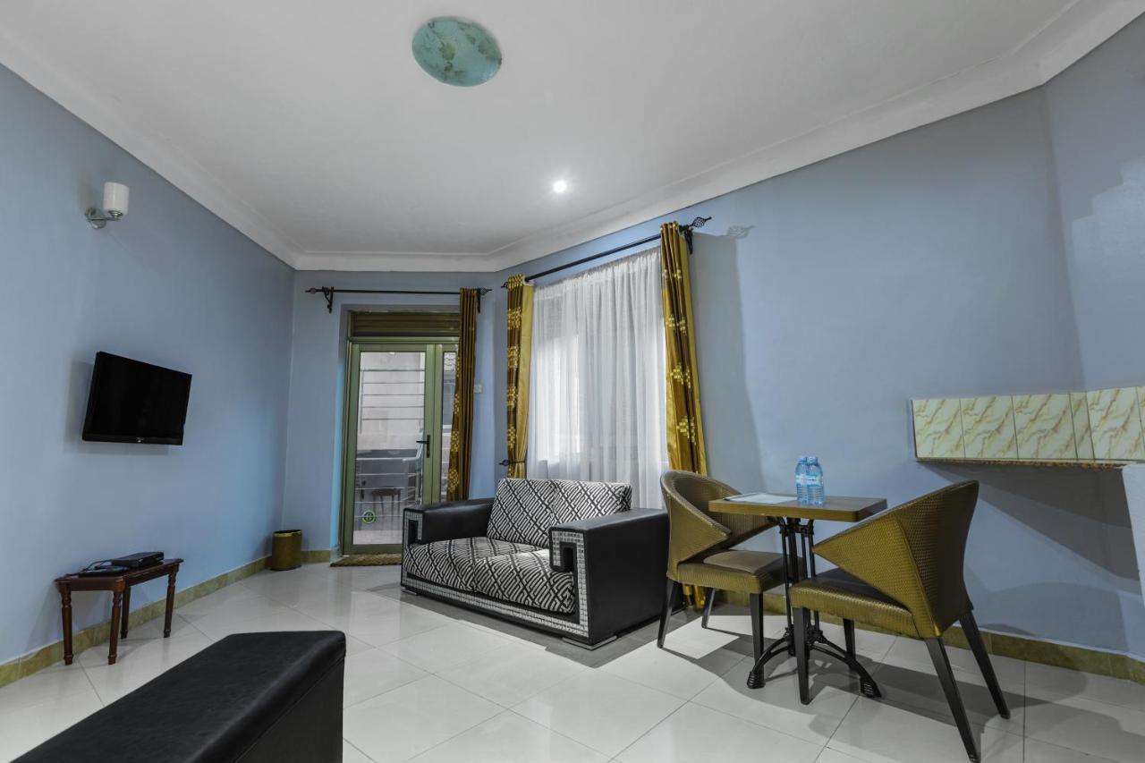 Santa Maria Hotel Entebbe Dış mekan fotoğraf