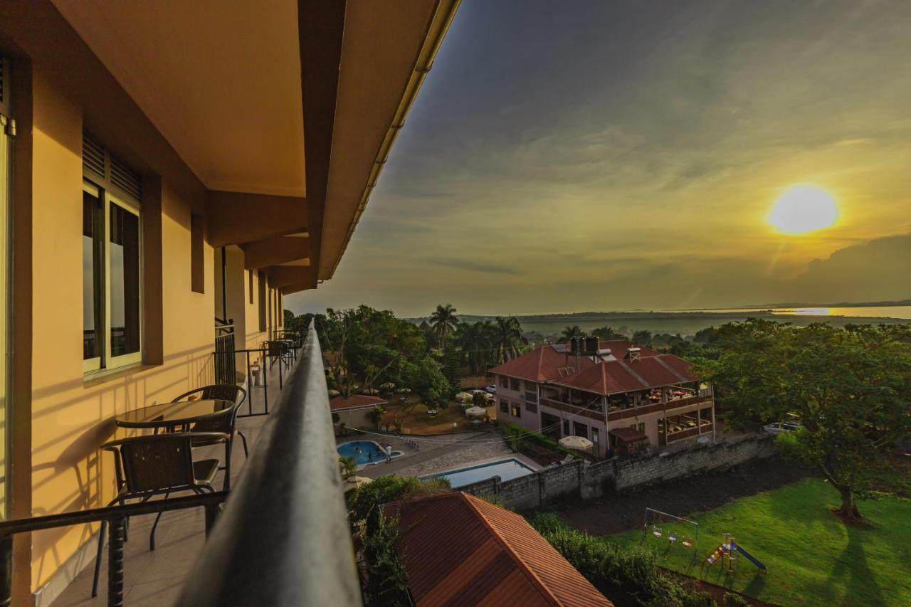 Santa Maria Hotel Entebbe Dış mekan fotoğraf