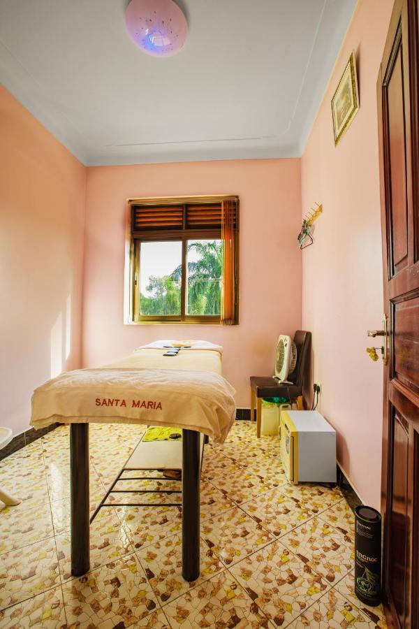 Santa Maria Hotel Entebbe Dış mekan fotoğraf